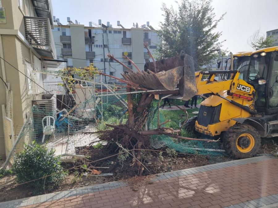 اخلاء وهدم 3 حدائق في مدينة عكا